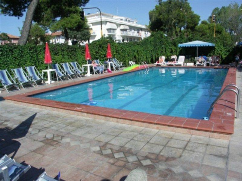 Hotel D'Annunzio Lido di Jesolo Zewnętrze zdjęcie